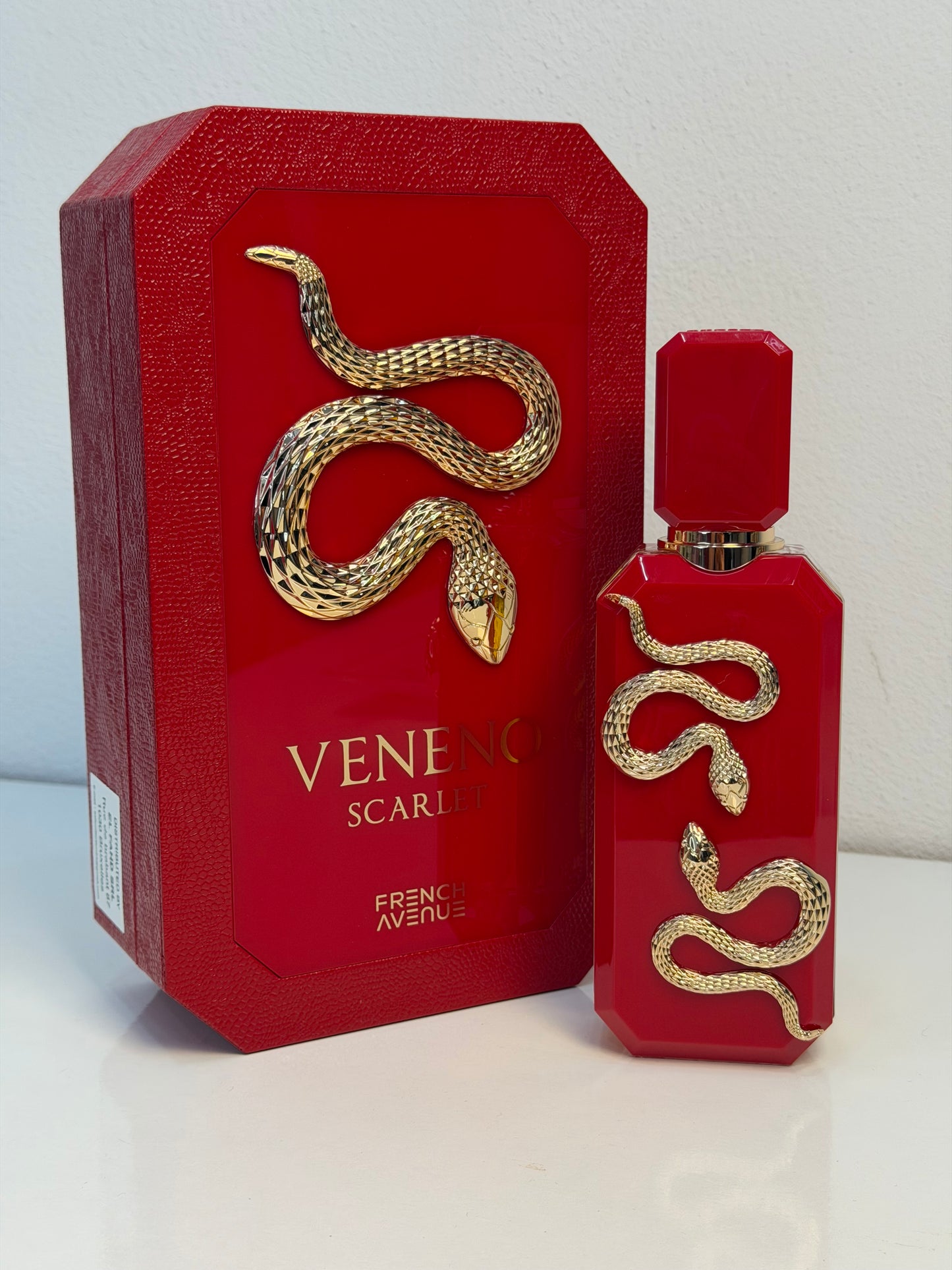 VENENO SCARLET FRENCH AVENUE EXTRAIT.DP-100ml